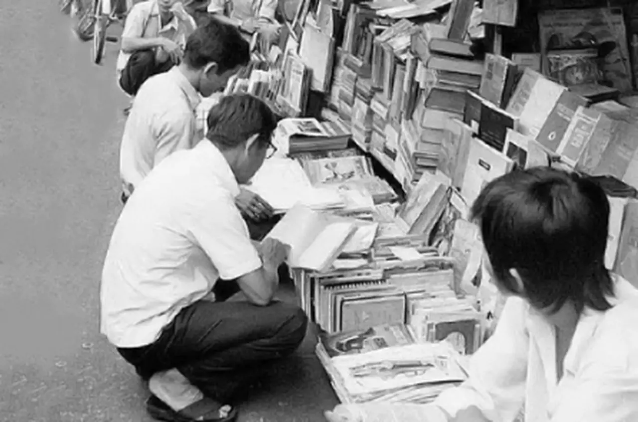 Bàn về việc đọc sách – Thu Giang Nguyễn Duy Cần