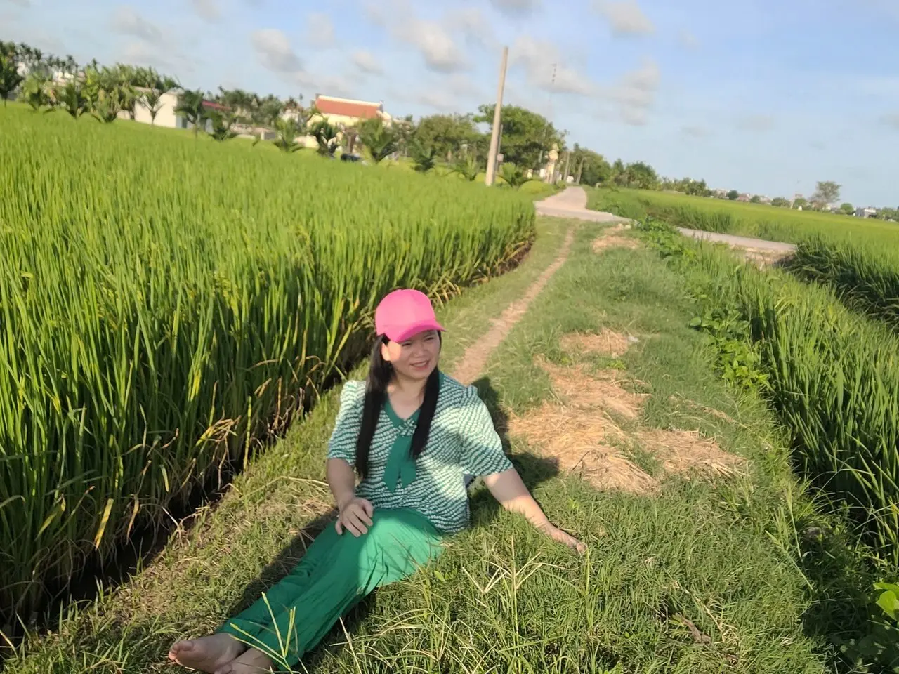 Viết đoạn văn nghị luận về đoạn thơ " Cánh đồng buổi chiều"