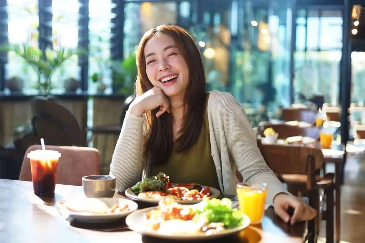 Sự lạc quan không phải là gượng ép, 5 cách để thoát khỏi suy nghĩ tiêu cực
