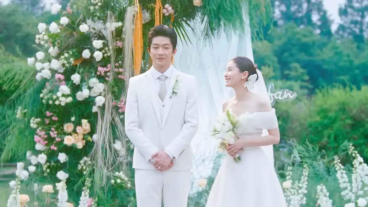 少年穿越到8年後的未來，發現自己已經去世，年度高分治癒神作！