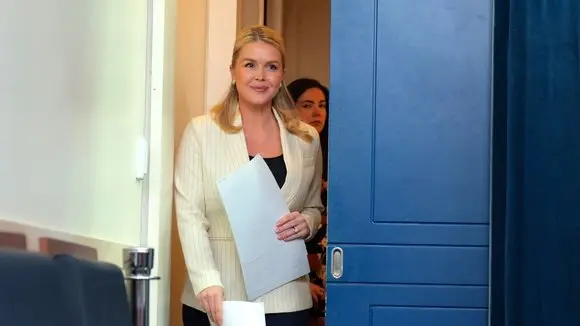 White House Press Secretary Speaks at White House Stakeout (March 6)